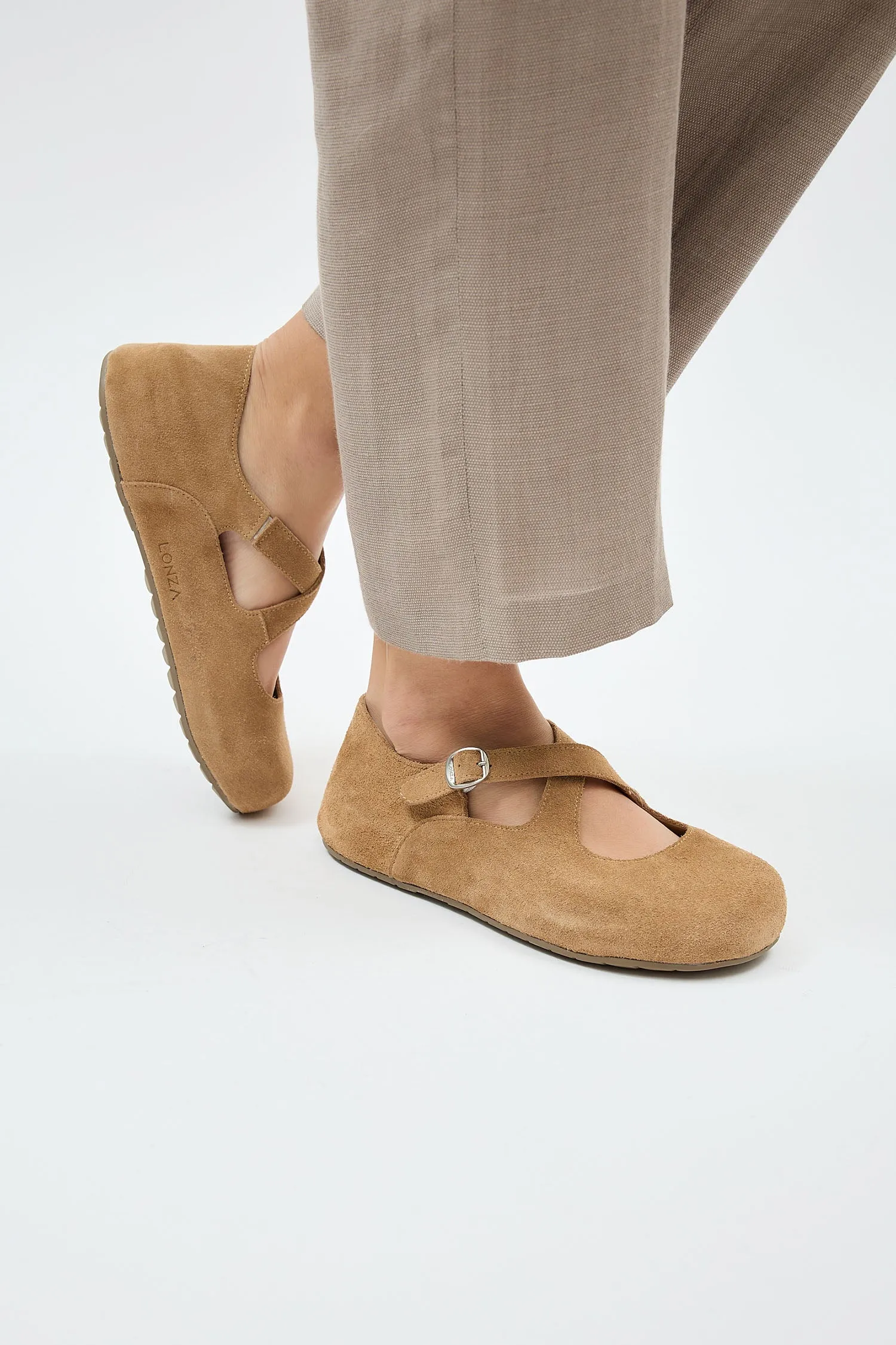 Laurel Camel
