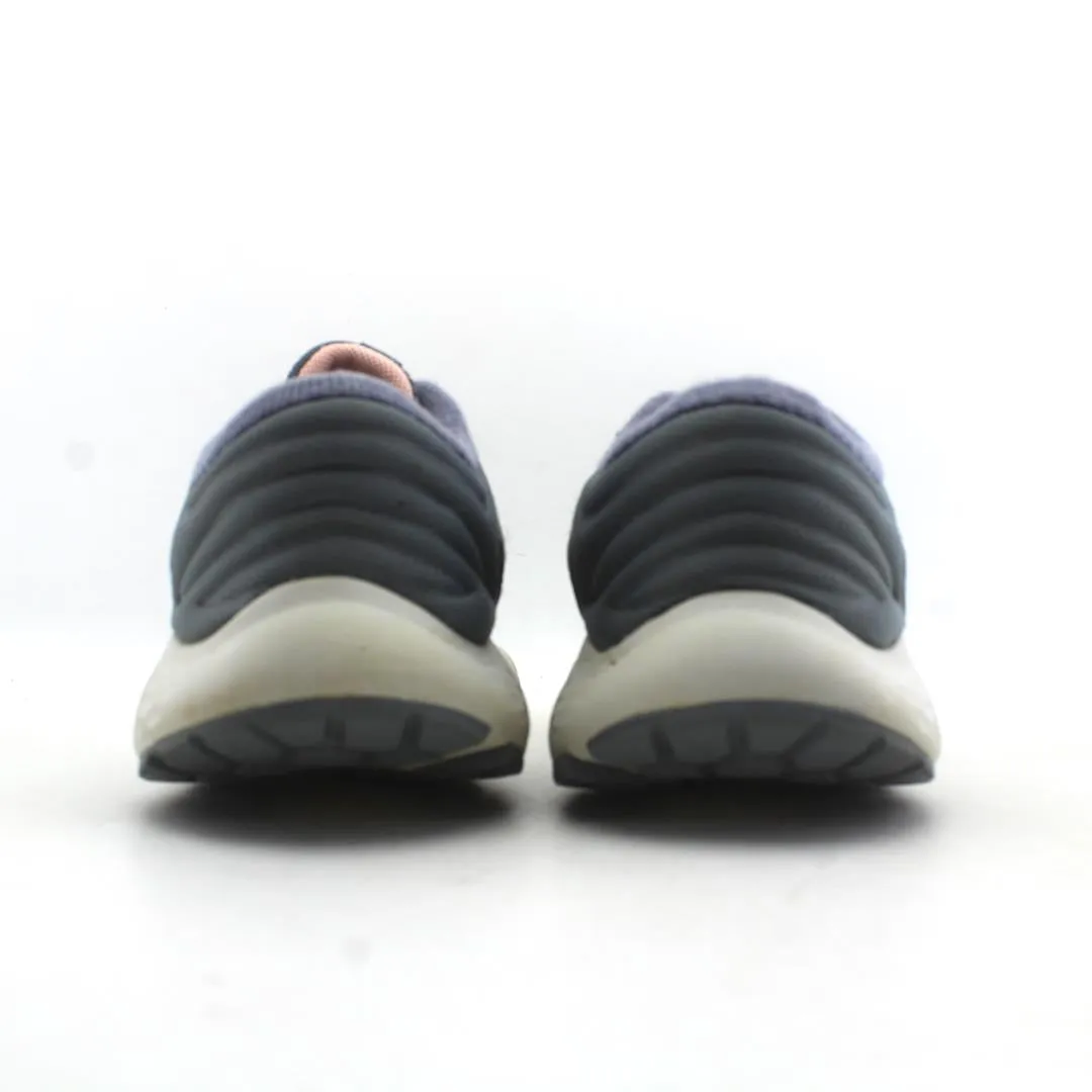 NEW BALANCE 520V7