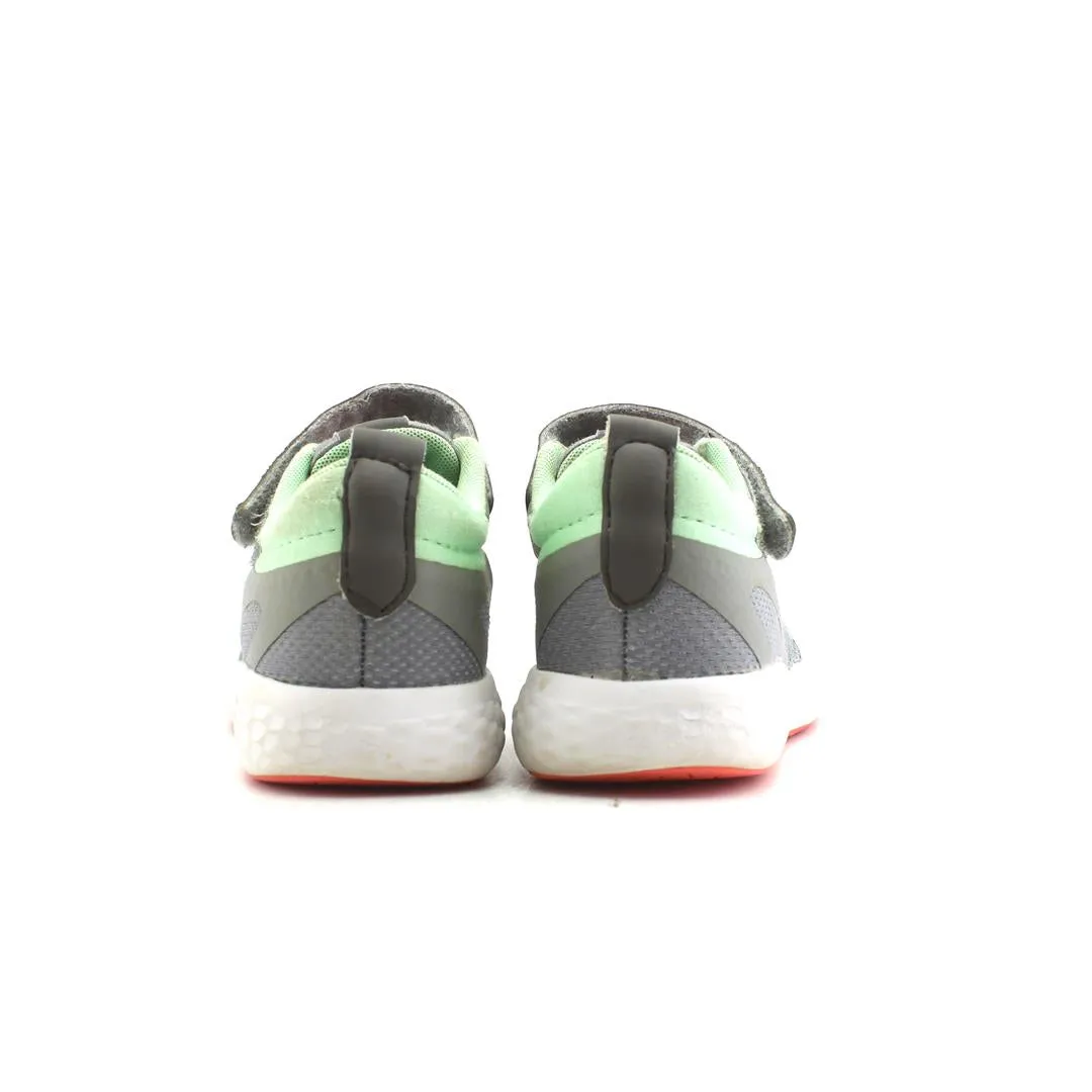 NEW BALANCE 720 V4