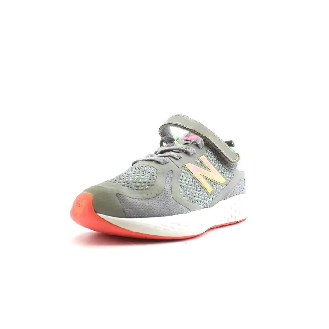 NEW BALANCE 720 V4